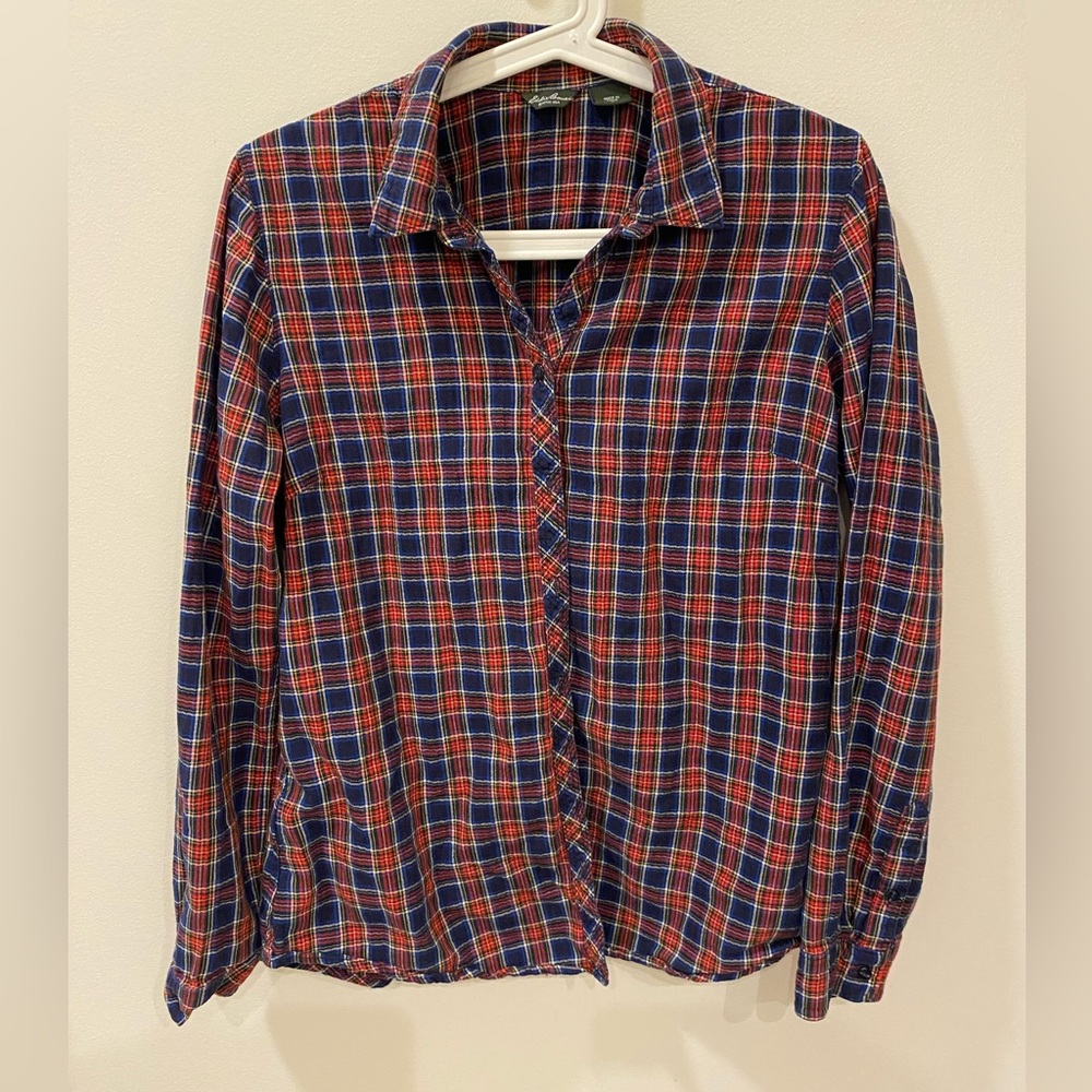 EDDIE BAUER PLAID BUTTON DOWN
